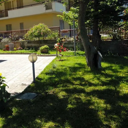 In Con Terrazzo Lejlighed Vibo Valentia Marina